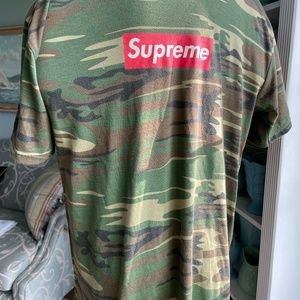 SUPREME Camo Tee